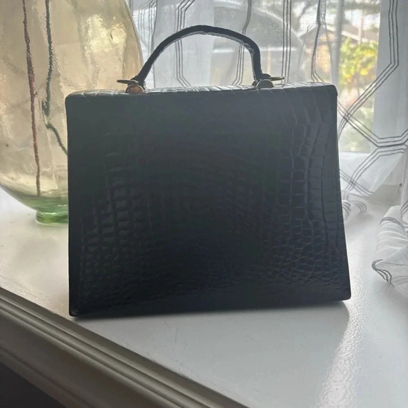 Black  briefcase leather with gold details - Picture 2 of 5